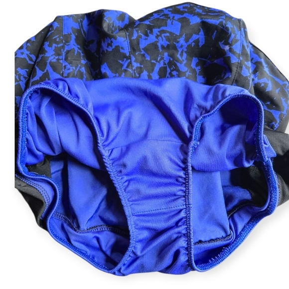 Nike Athletic Shorts - Picture 7 of 9